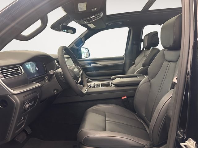 New 2026 High Gloss Black Exterior Paint Jeep Limited Reserve image 9