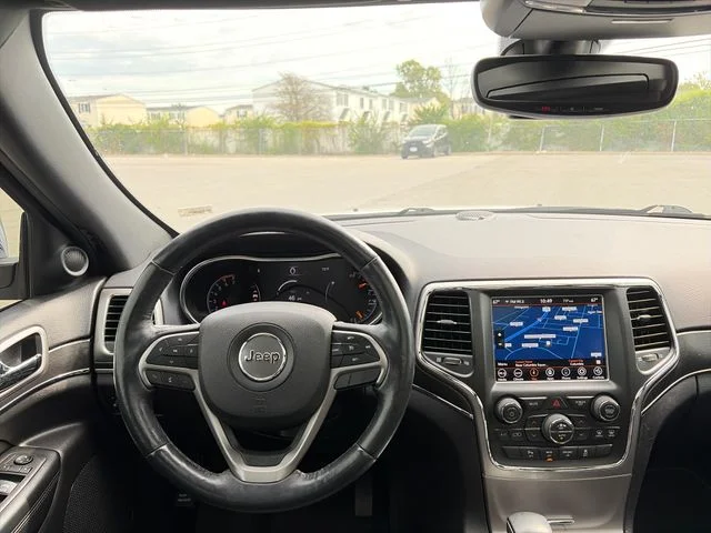 Used 2018 White Jeep Limited image 29