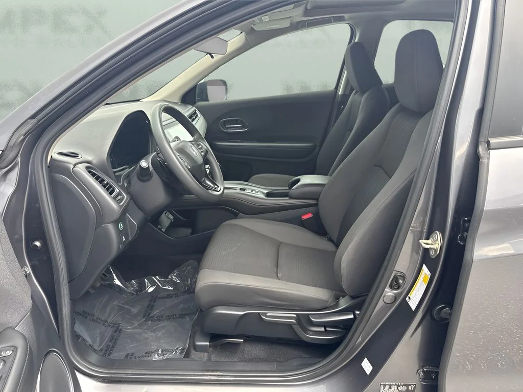 Used 2019  Honda EX image 5