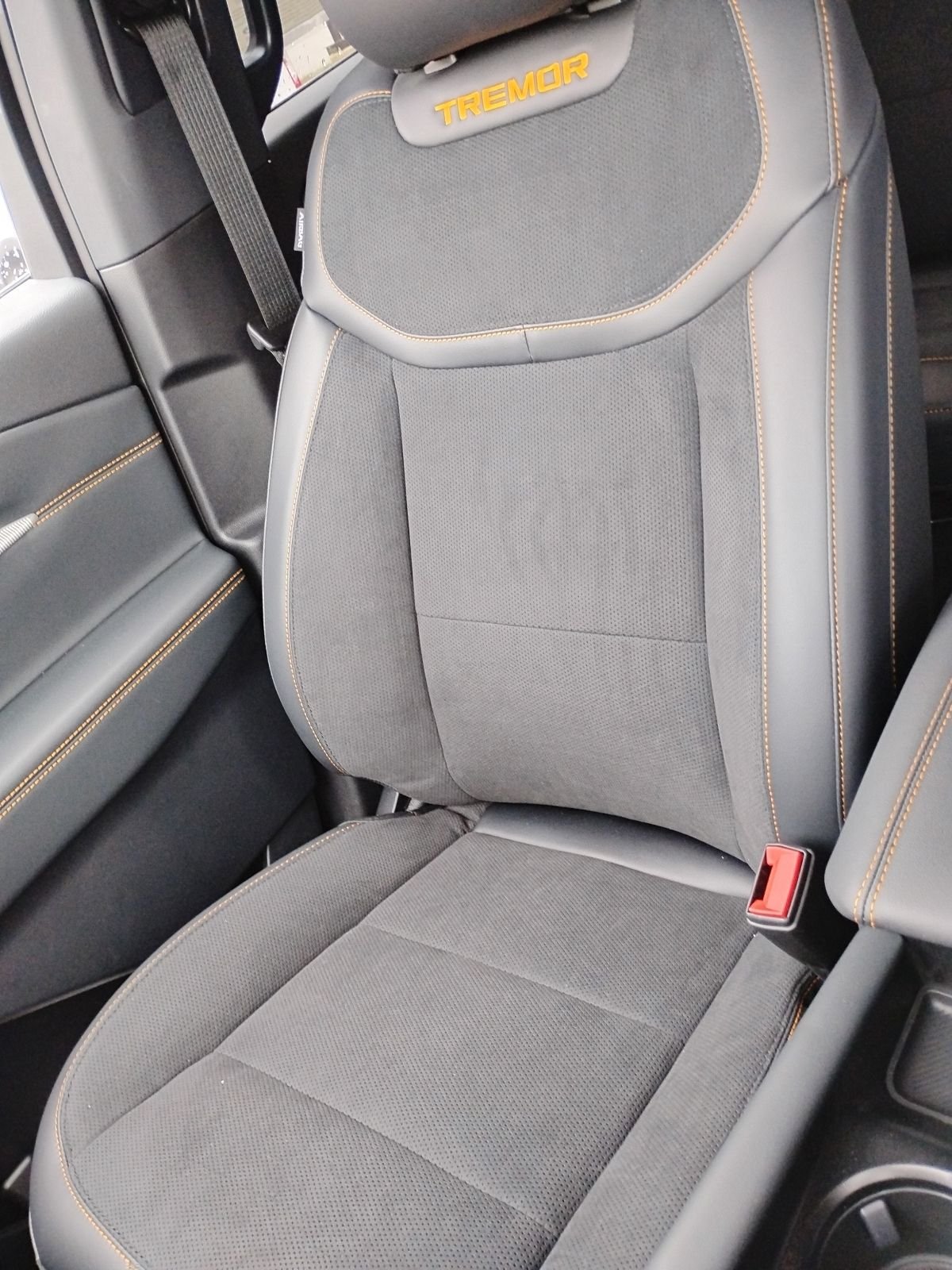New 2026 Star White Metallic Tri-Coat Ford Tremor® image 24