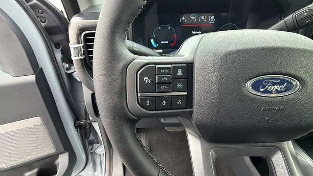 New 2026 Glacier Gray Metallic Tri-Coat Ford F-250® Lariat® image 66