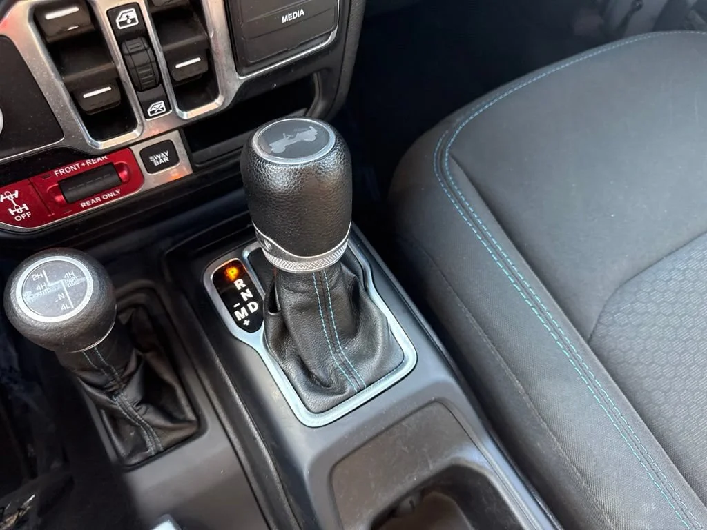 Used 2022 Gray Jeep Unlimited Rubicon image 16