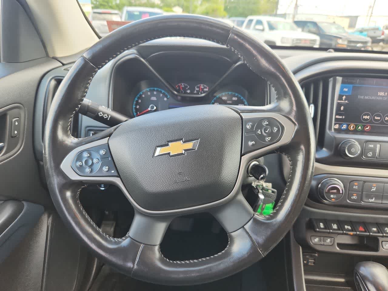 Used 2022 Black Chevrolet 4WD Z71 image 18
