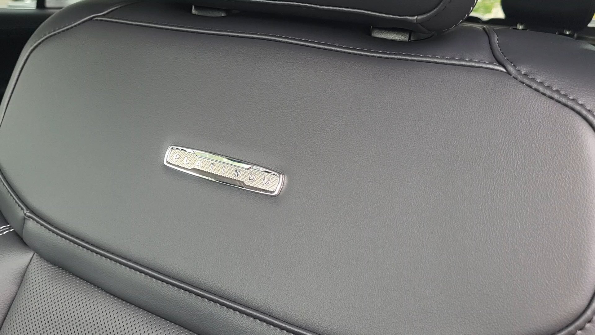 New 2027 Glacier Gray Metallic Tri-Coat Ford Platinum image 13