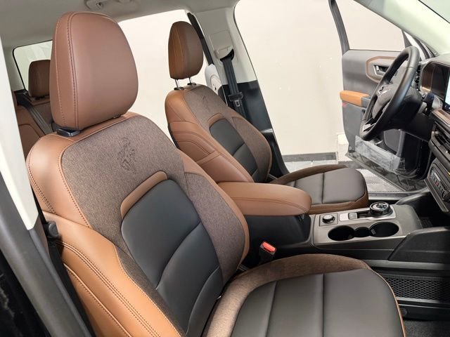 New 2026 Shadow Black Ford Outer Banks® image 24