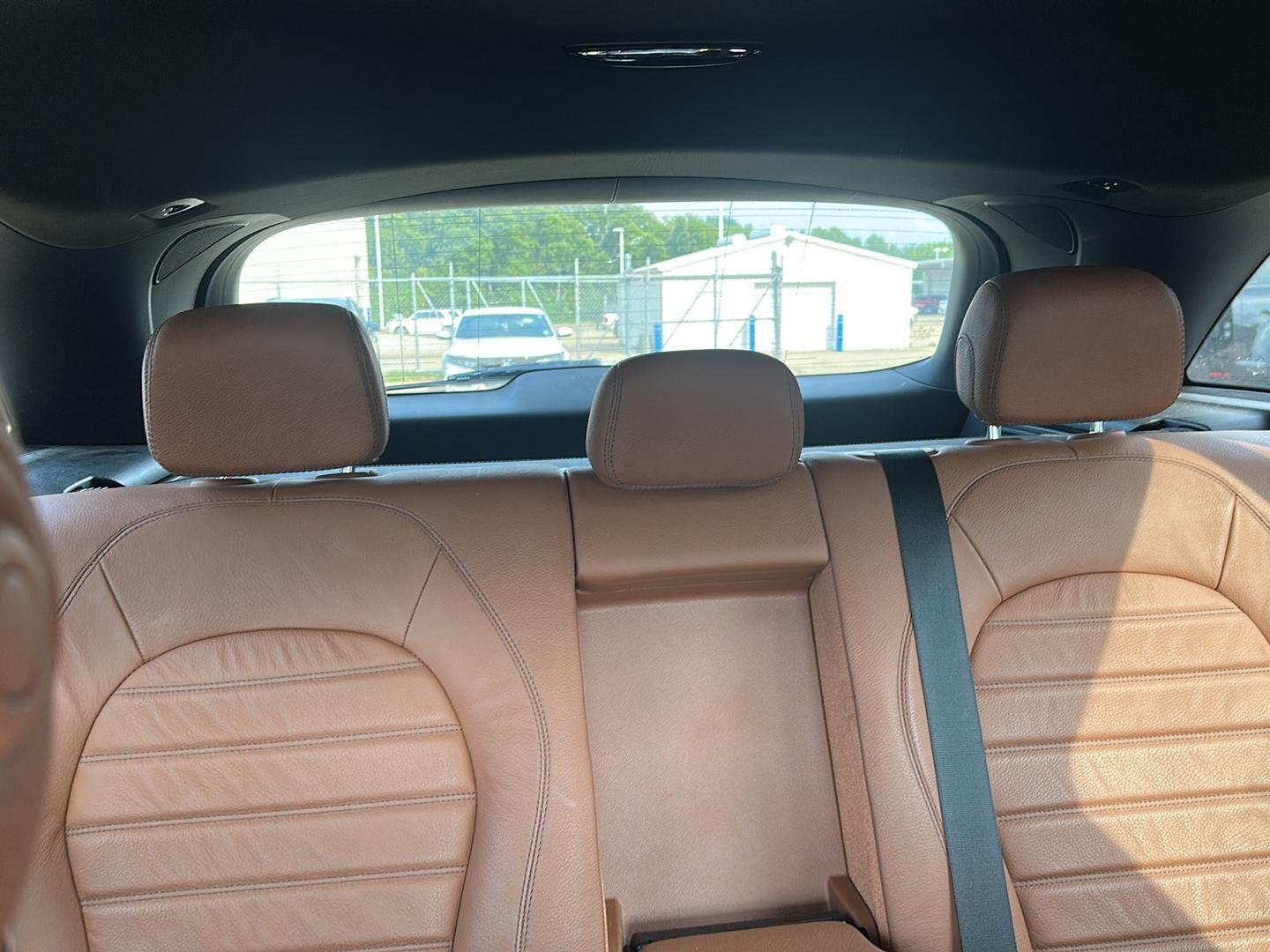 Used 2018 designo Diamond White Metallic Mercedes-Benz GLC 300 image 12
