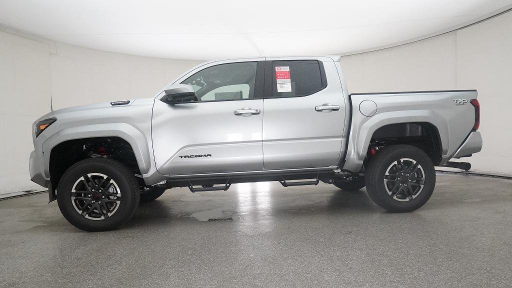 2025 Toyota Tacoma TRD Sport - Photo 10