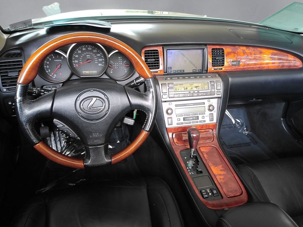 Used 2005 Silver Lexus 430 image 3