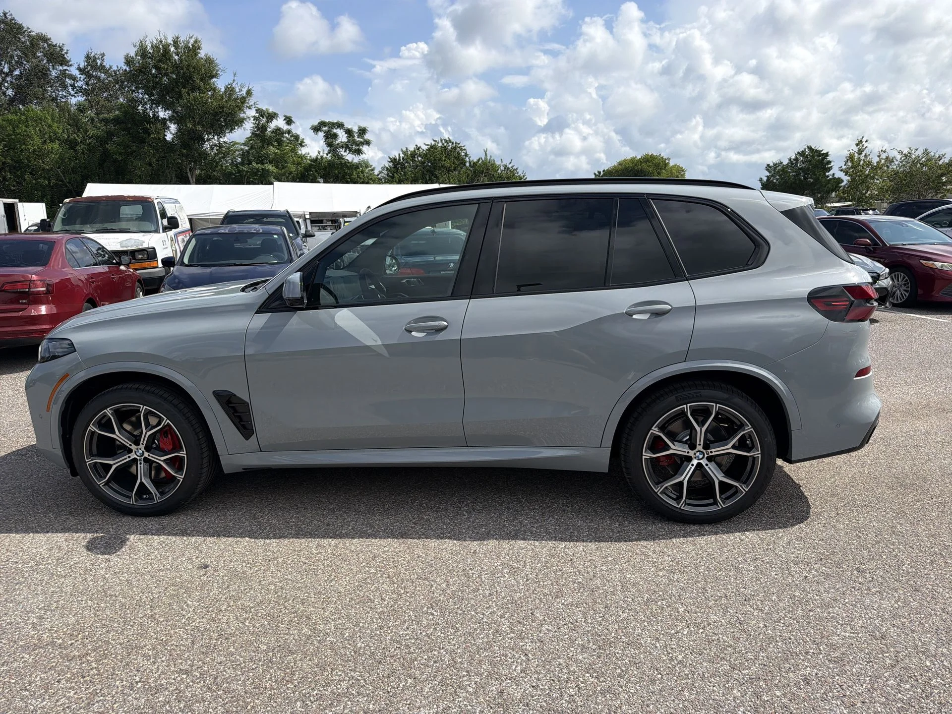 New 2026 Brooklyn Grey Metallic BMW xDrive40i image 7