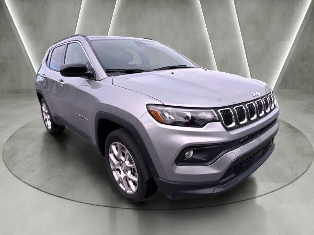 2023 Jeep Compass Latitude Lux