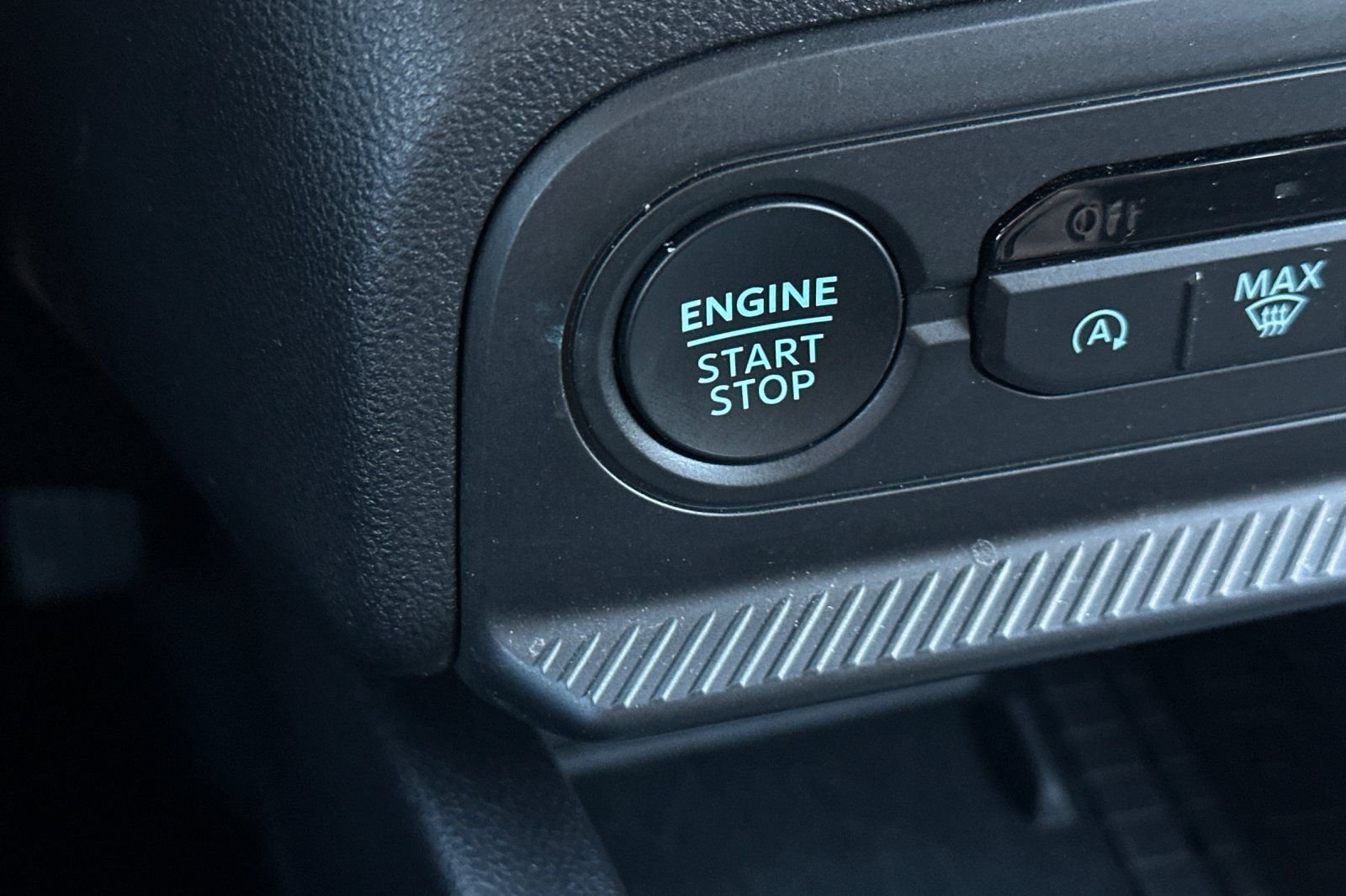 Used 2025 Red Ford Big Bend image 25