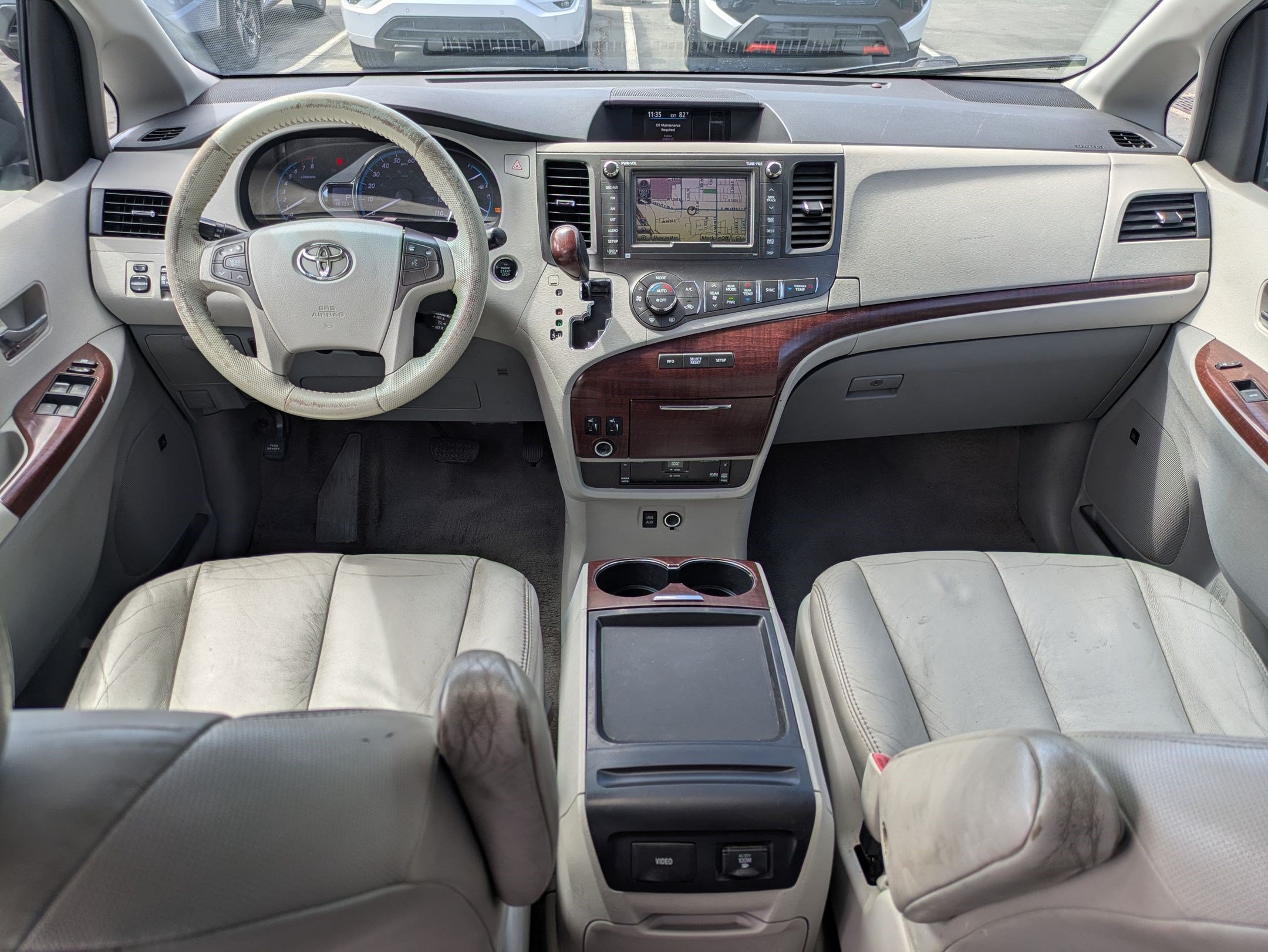 Used 2011 Predawn Gray Mica Toyota XLE AAS image 29