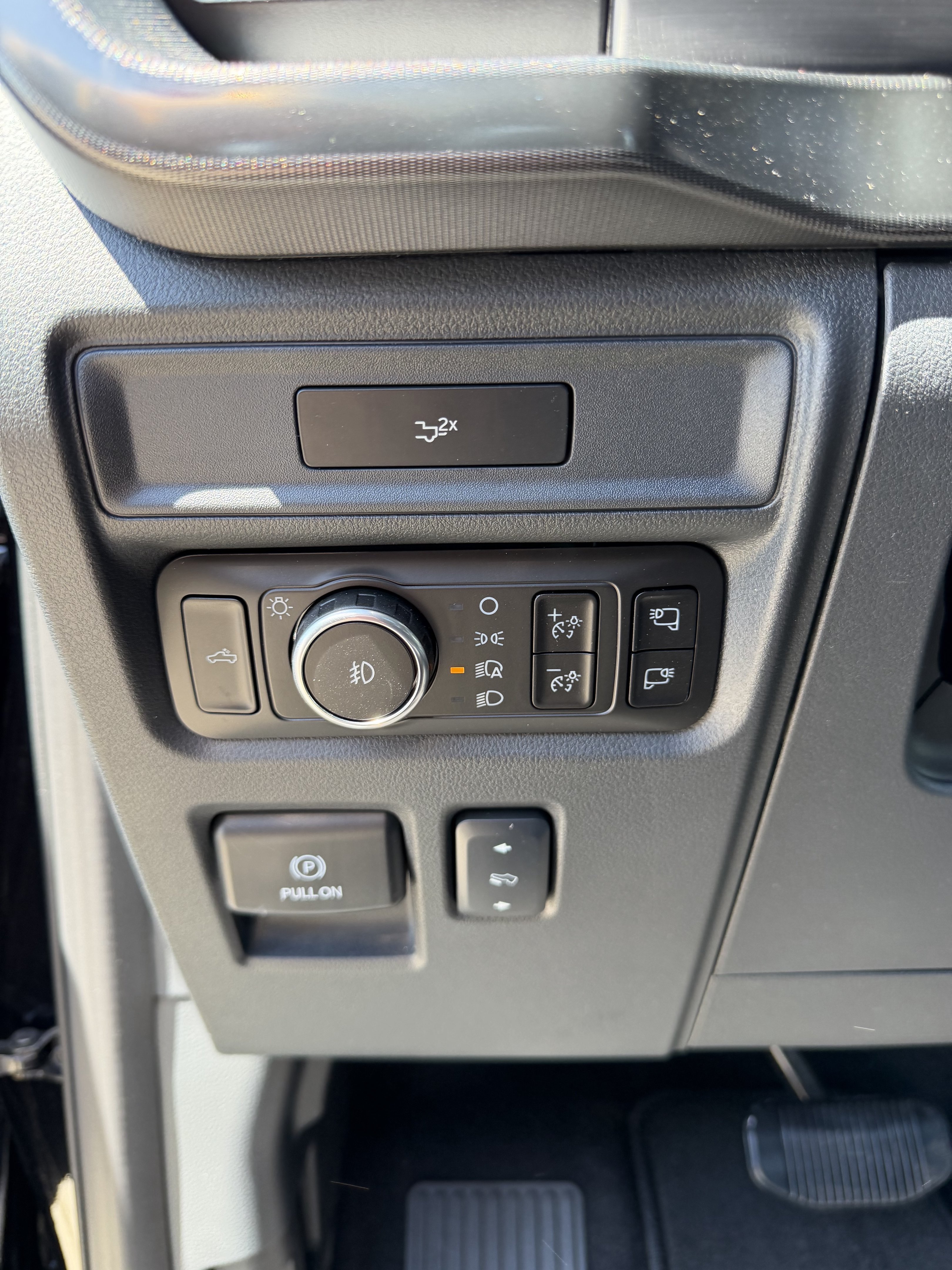 New 2026 Agate Black Metallic Ford LARIAT image 11