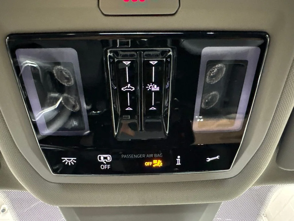 New 2026 Green Volkswagen 2.0T SE w/Technology image 32