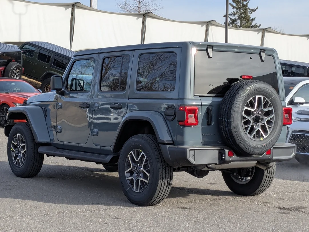 New 2026 Dark blue Jeep Sahara - - 4x4 - McKinley Leather - Body-Color Top - Alpine Audio - Remote Start & More! image 6