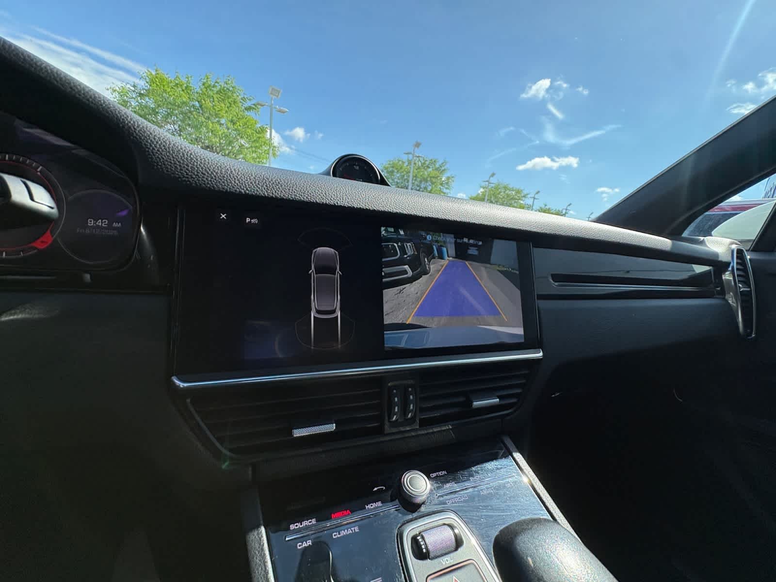 Used 2019 White Porsche  image 24