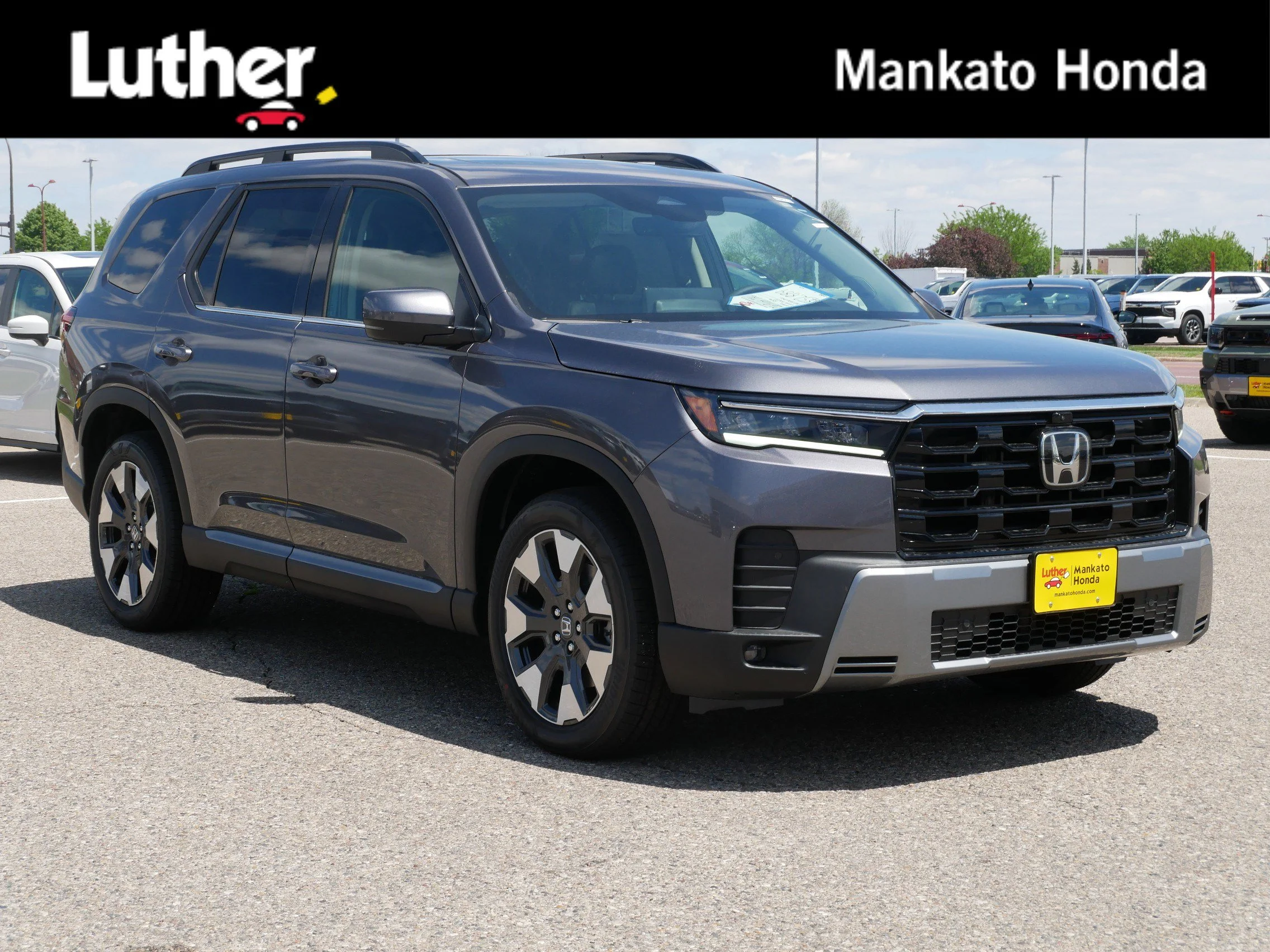 2026 Honda Pilot Touring AWD's photo