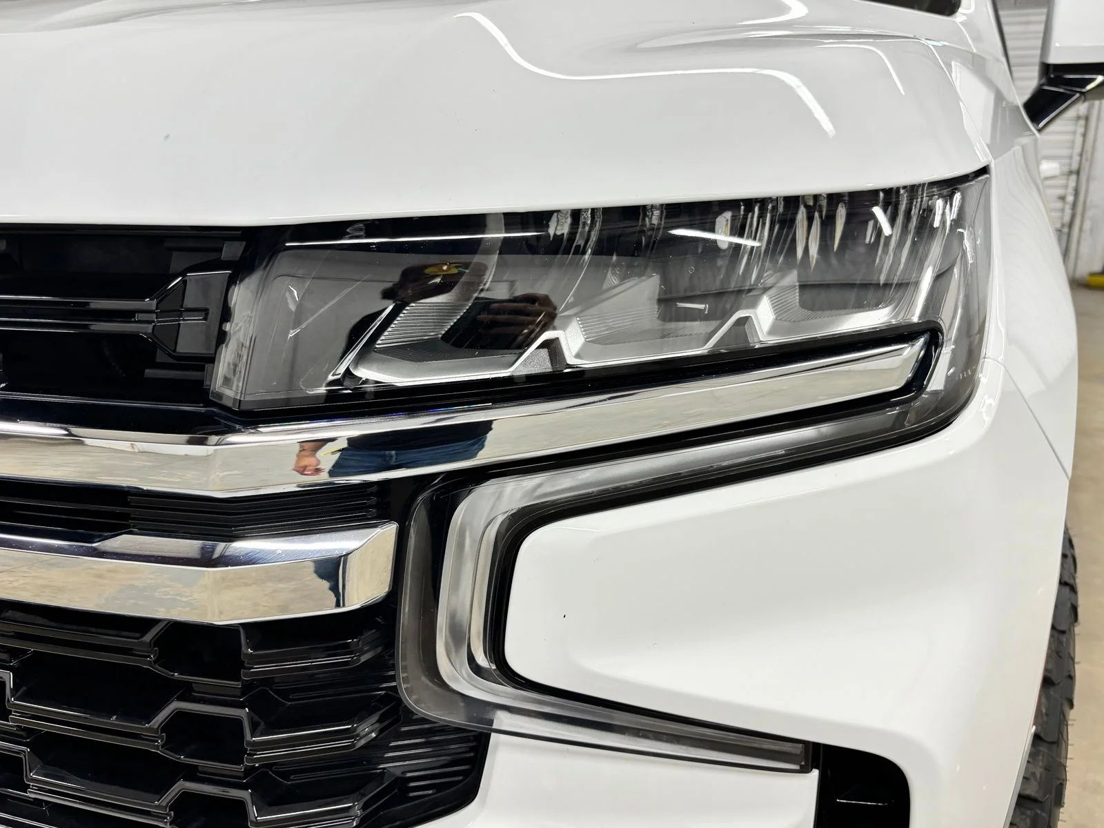Used 2024 White Chevrolet LS image 8
