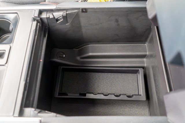 Used 2023 Agate Black Metallic Ford Lariat image 37