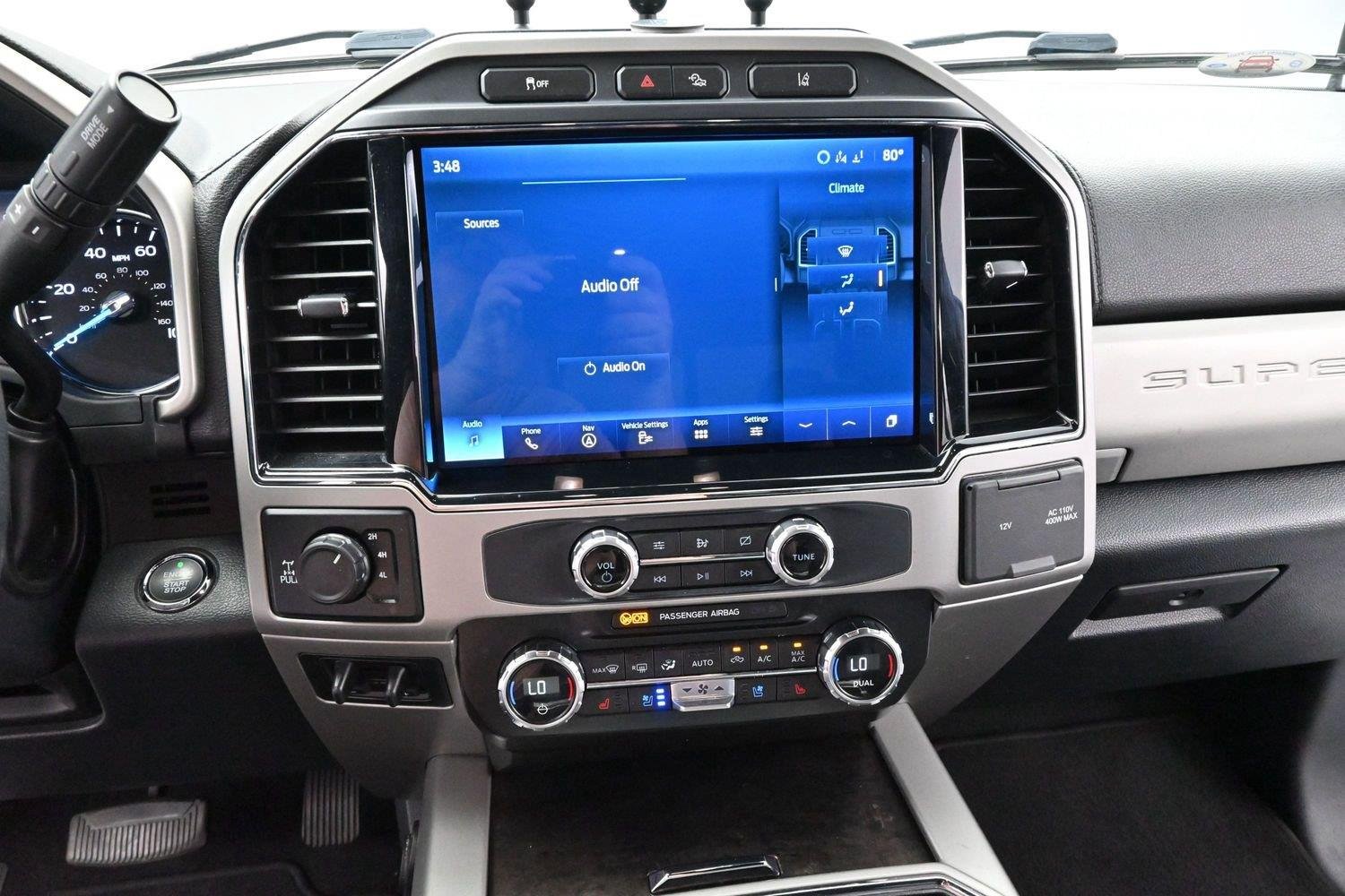 Used 2022 Star White Metallic Tri-Coat Ford LARIAT image 20