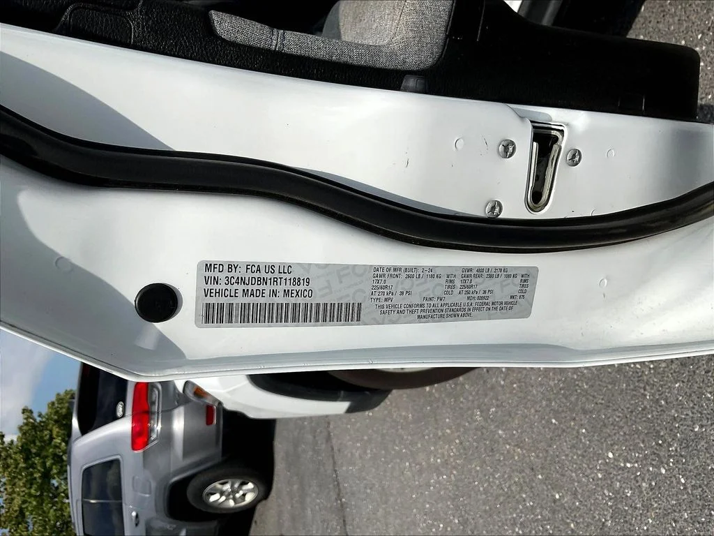Certified Used 2024 White Jeep Latitude image 9