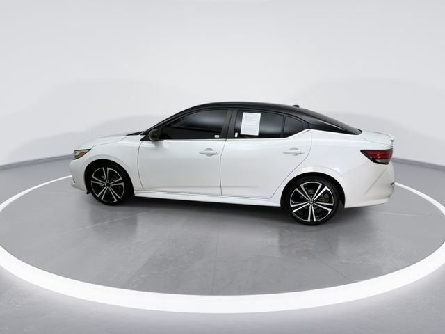 Used 2021 White Nissan SR image 7