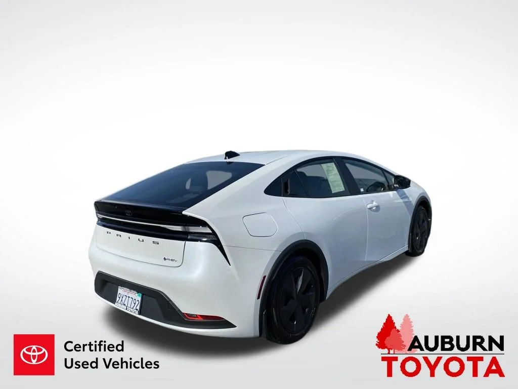 Certified Used 2026 Wind Chill Pearl Toyota SE image 8