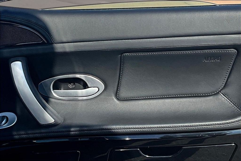 Used 2001 Black BMW Base image 19