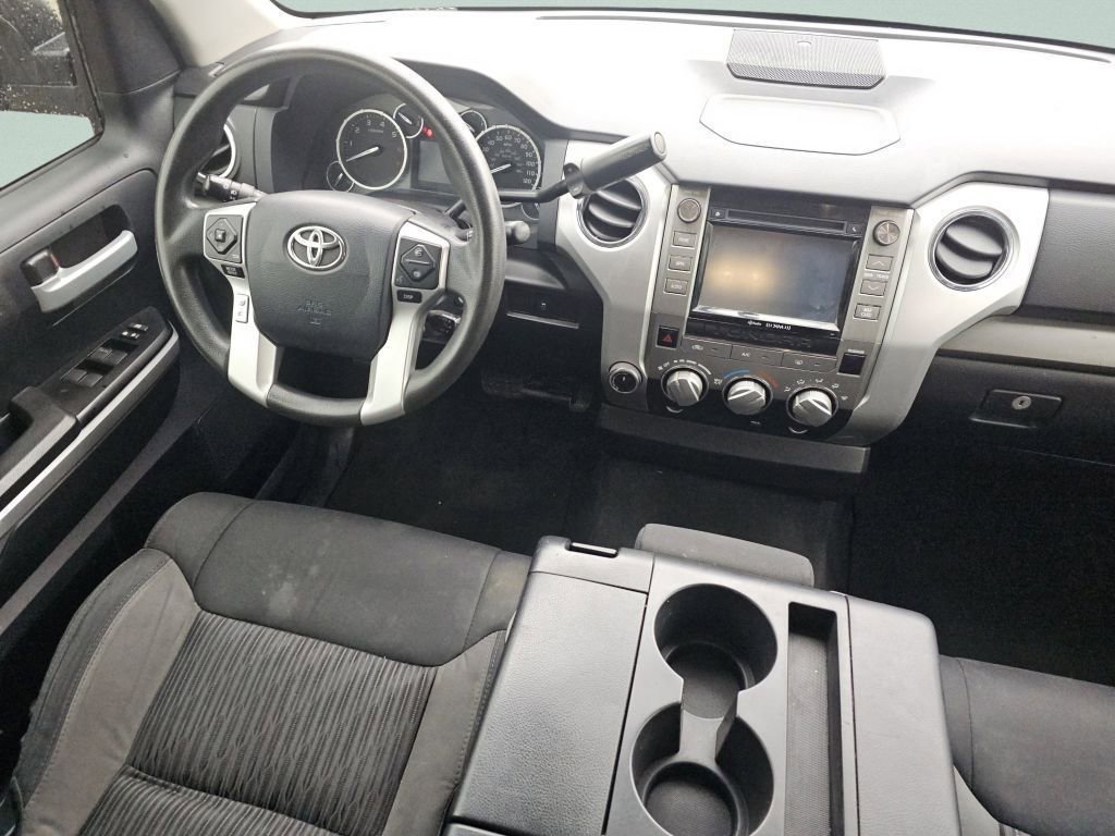 Used 2015 Black Toyota SR5 image 29