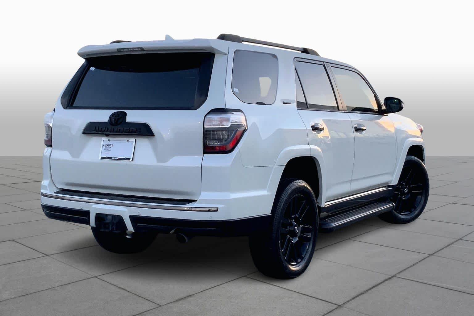 Used 2021 Blizzard Pearl Toyota Nightshade image 13