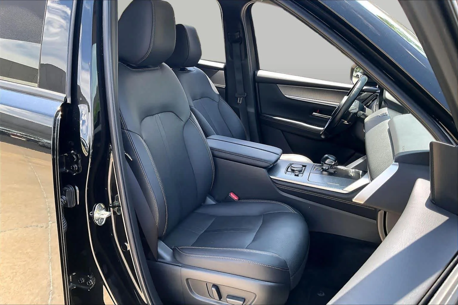 Used 2025 Jet Black Mica Mazda Premium Package image 9