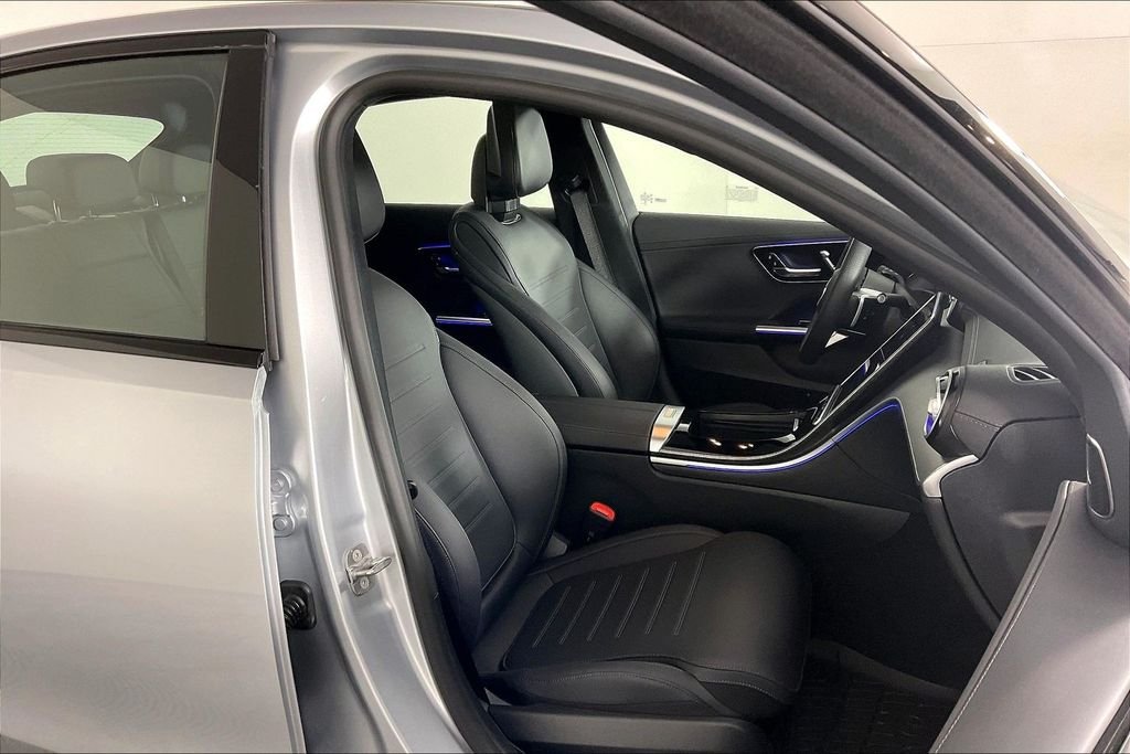 2026 Mercedes-Benz C-Class Sedan C 300 - Photo 7