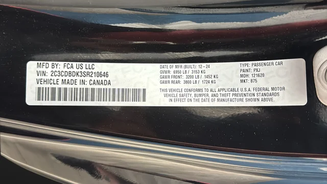Used 2025 Diamond Black Dodge R/T Scat Pack image 28