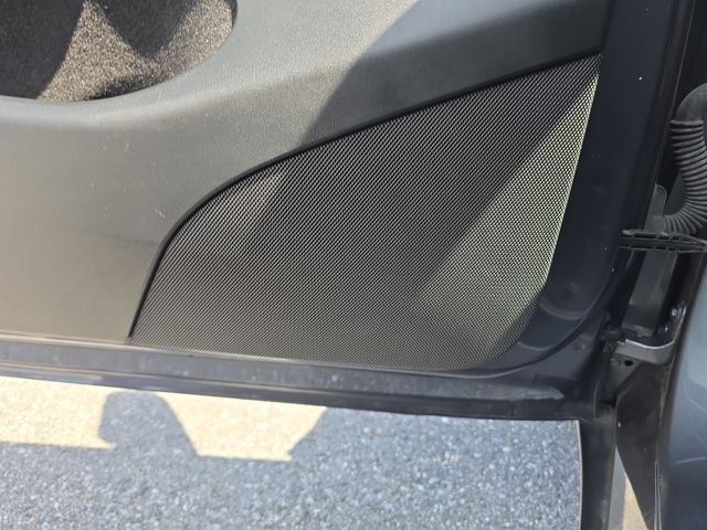 2023 Tesla Model Y Long Range - Photo 17