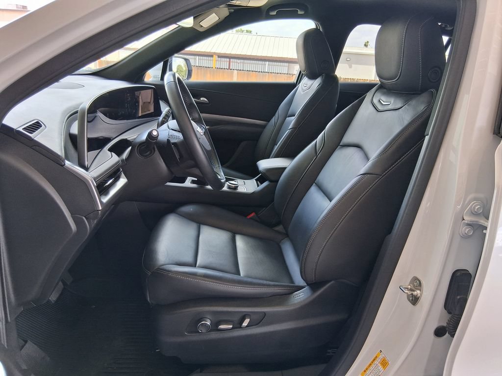 Used 2025 Crystal White Tricoat Cadillac Premium Luxury image 19