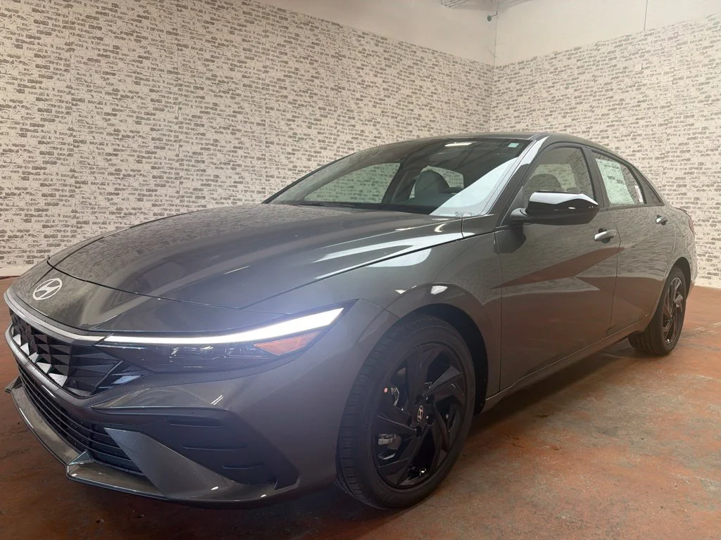 New 2026 Amazon Gray Hyundai SEL Sport Plus image 3