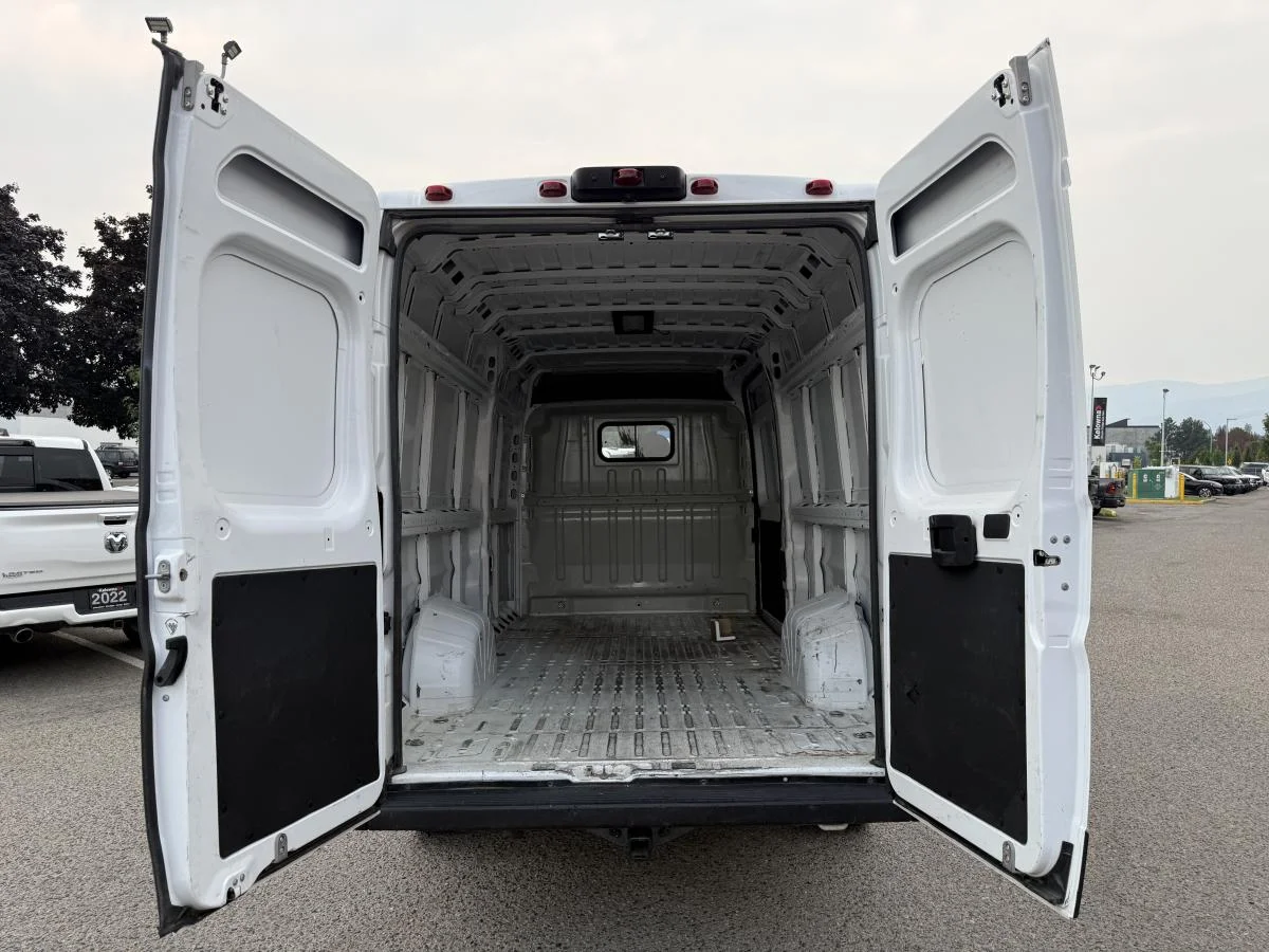 Used 2024 White RAM Tradesman image 6