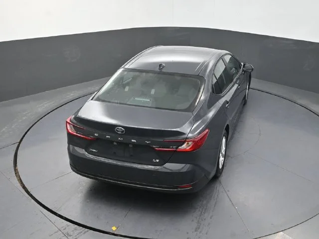Used 2026  Toyota LE image 28
