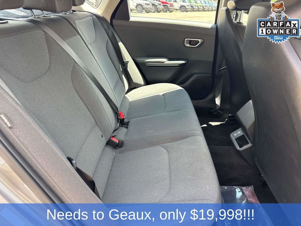 Used 2025 Gray Kia LXS image 21