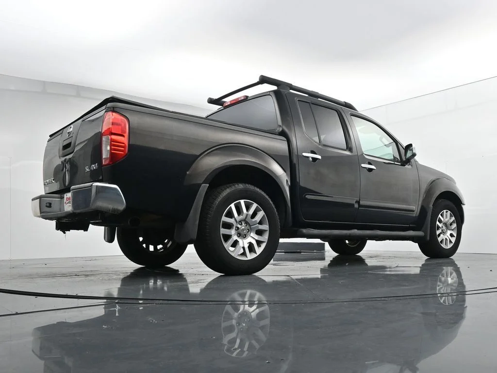 Used 2012 Black Nissan SL image 35