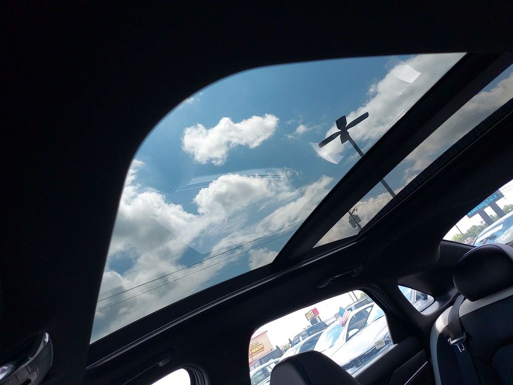 Used 2025 Gray Kia GT-Line image 21