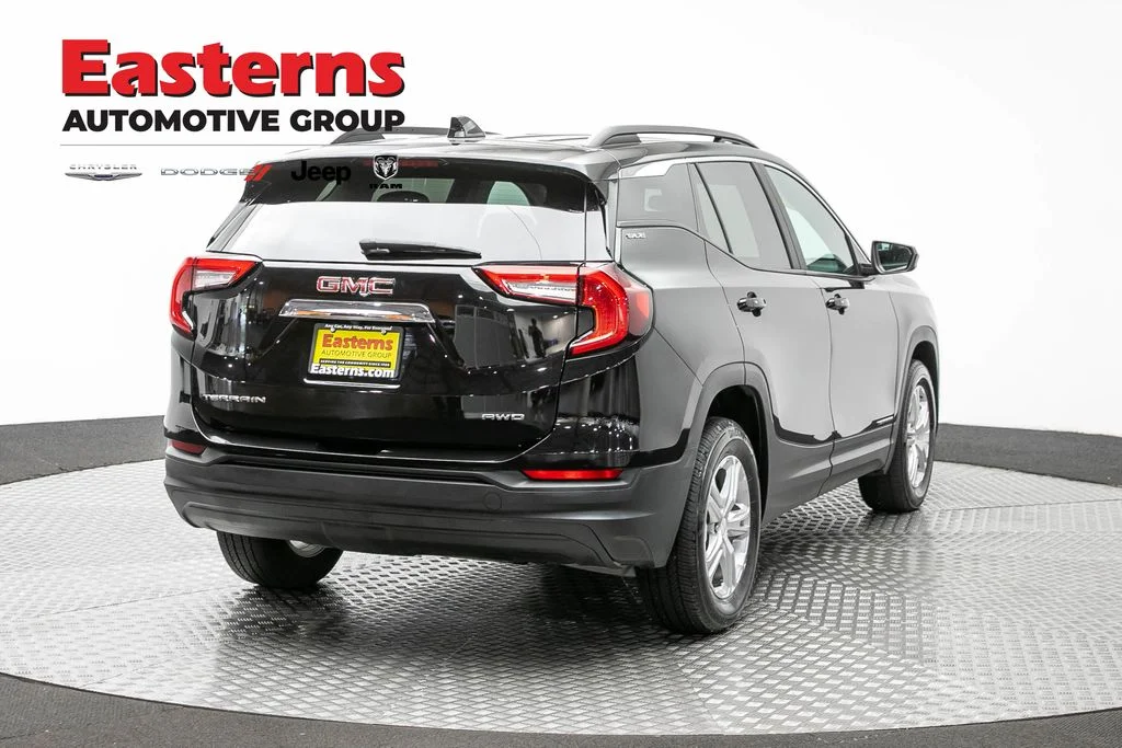 Used 2023 Black GMC SLE image 6