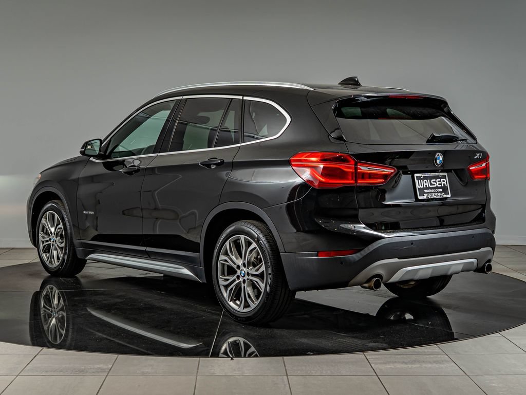 Used 2017 Jet Black BMW xDrive28i image 7