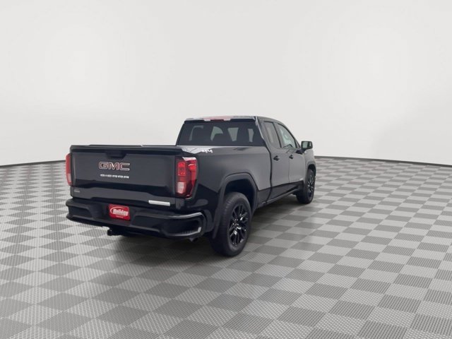 Used 2026 Onyx Black GMC Elevation image 41