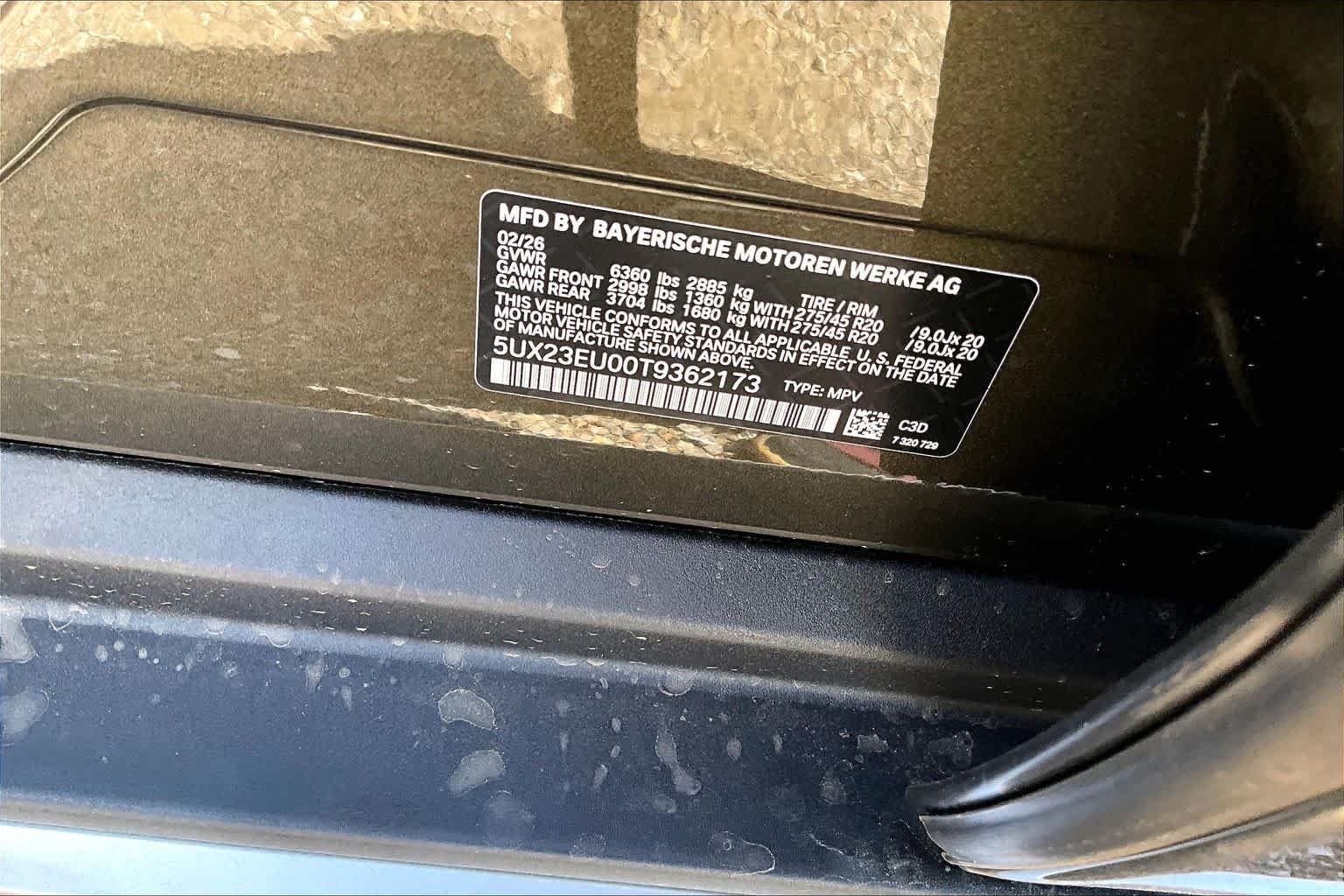 New 2026 Manhattan Green Metallic BMW xDrive40i image 18