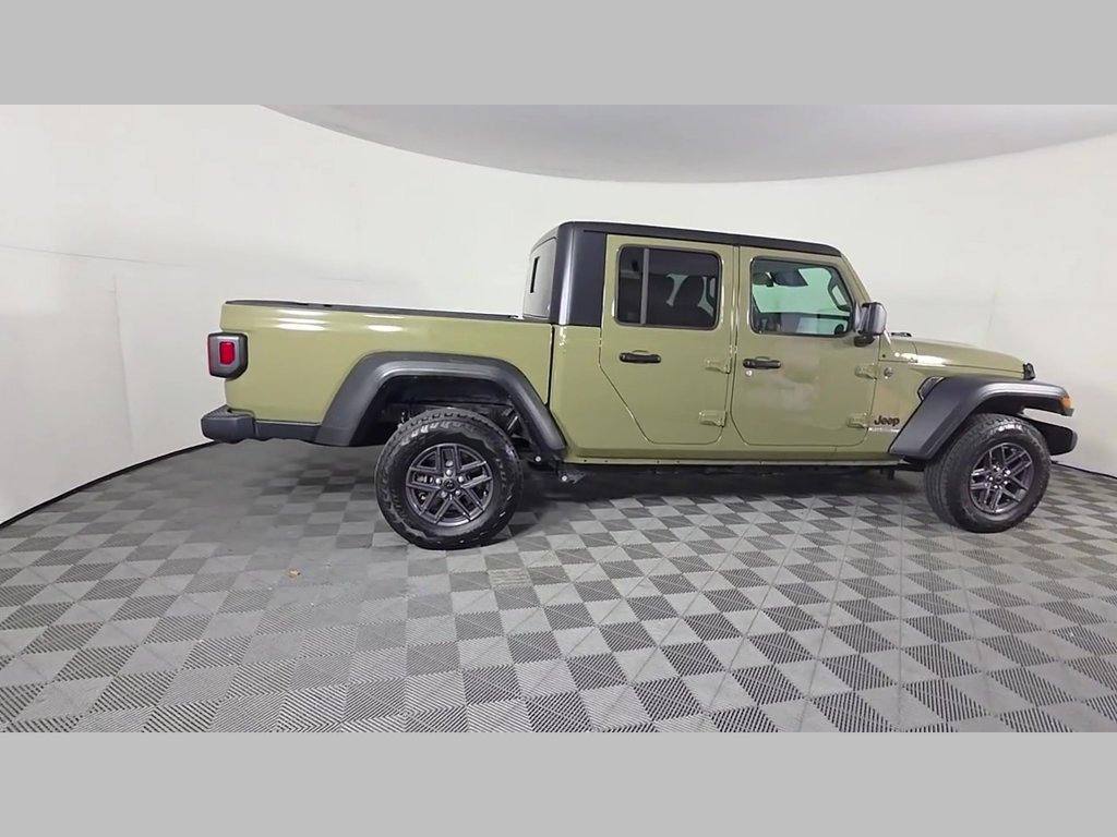 Used 2026 41 Jeep Sport S image 37