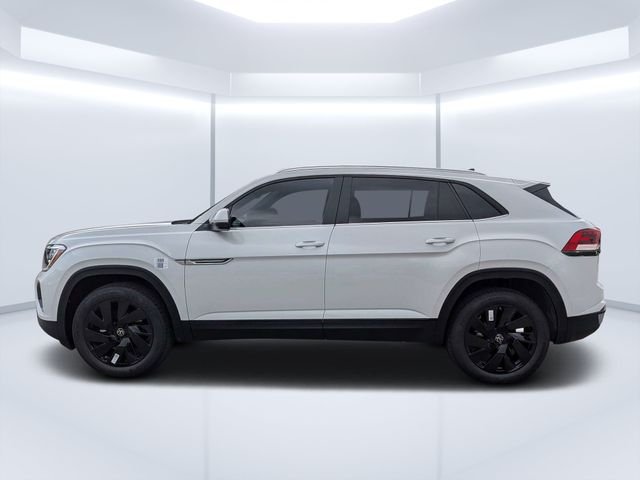 New 2026 White Volkswagen 2.0T SE w/Technology image 6