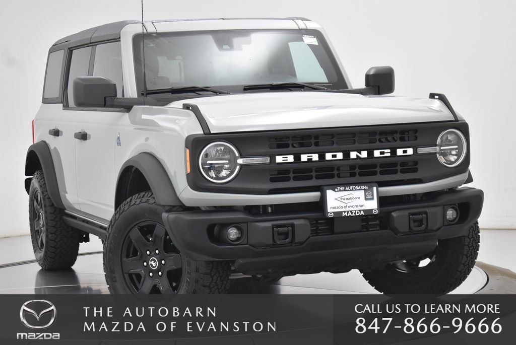 2024 Ford Bronco Black Diamond 4x4's photo
