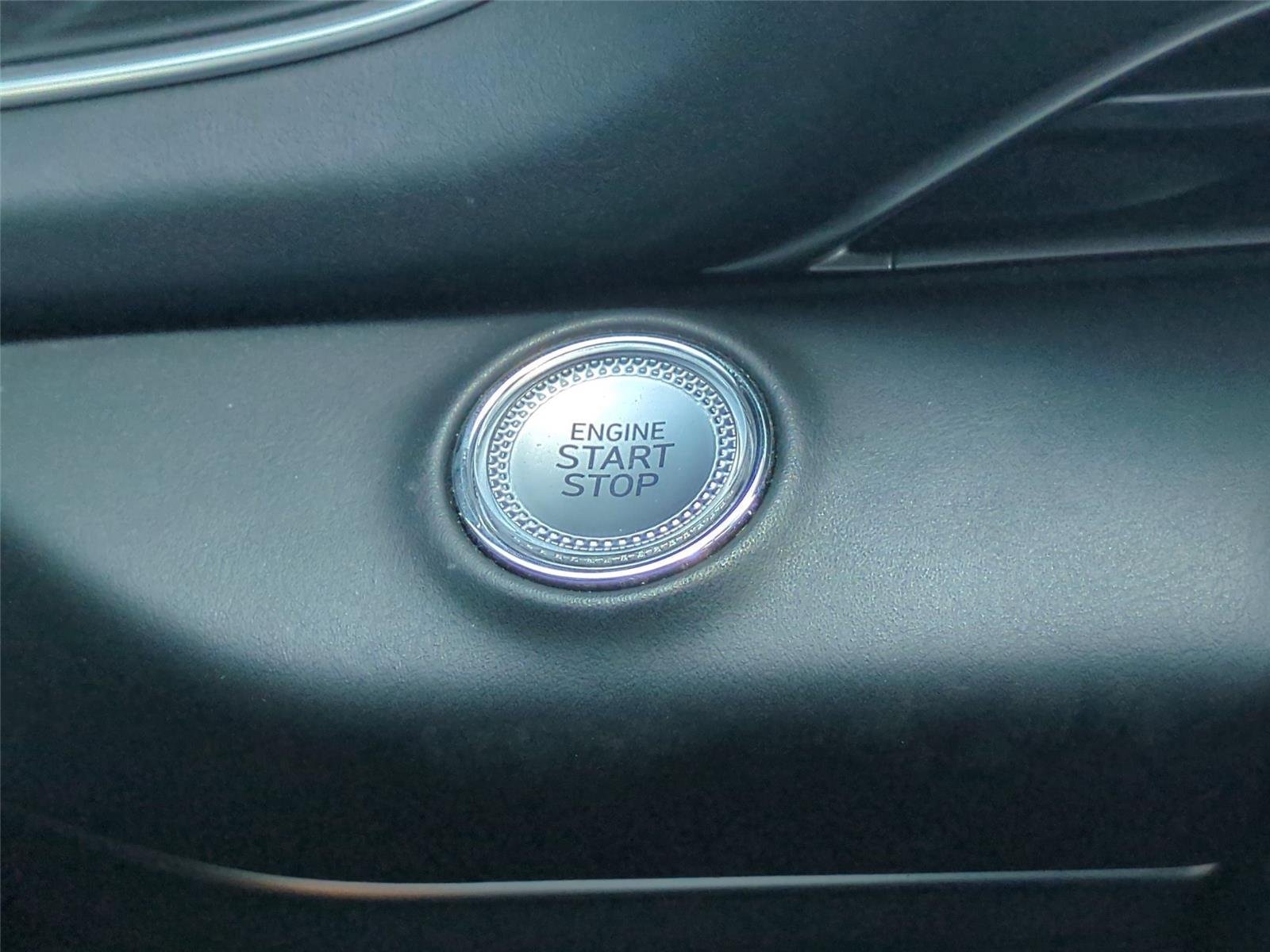 Used 2021 Gold Coast Silver Genesis  image 31