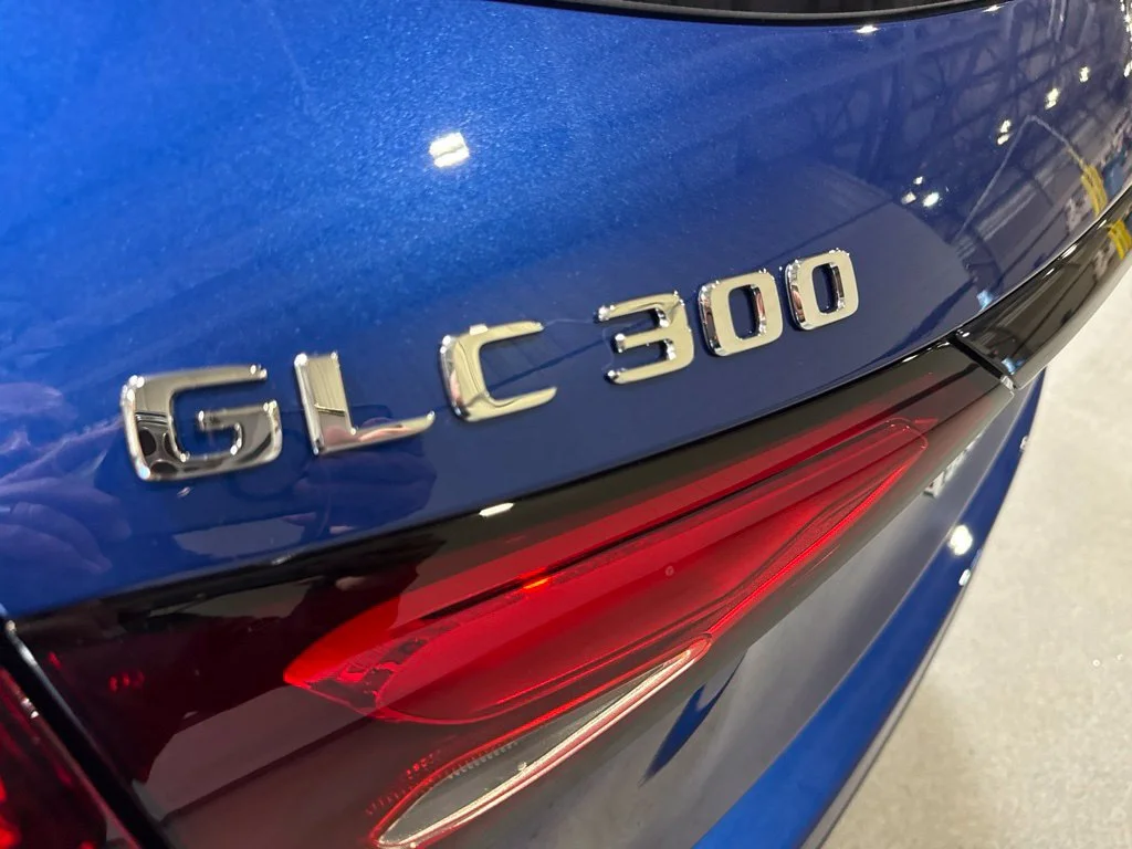 New 2027 Starling Blue Metallic Mercedes-Benz GLC 300 image 42